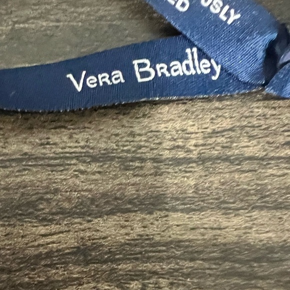 NWT-Vera Bradley Women's Cotton Zip ID Case Wallet, Snow Globe Motifs - Picture 9 of 11